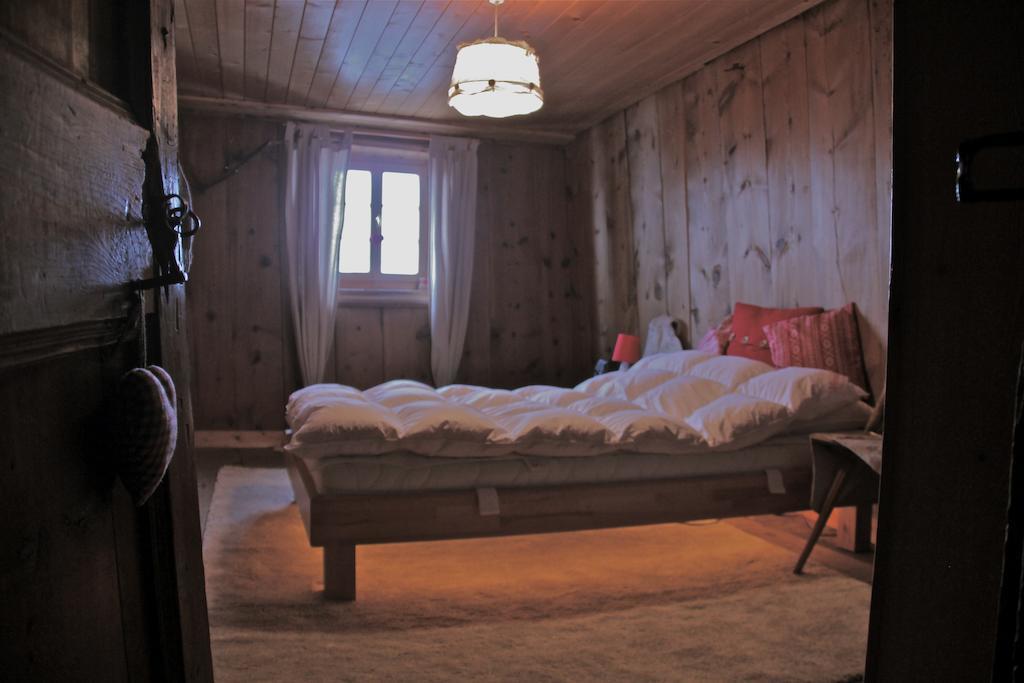 Tgesa Ferrera Villa Schmitten  Oda fotoğraf